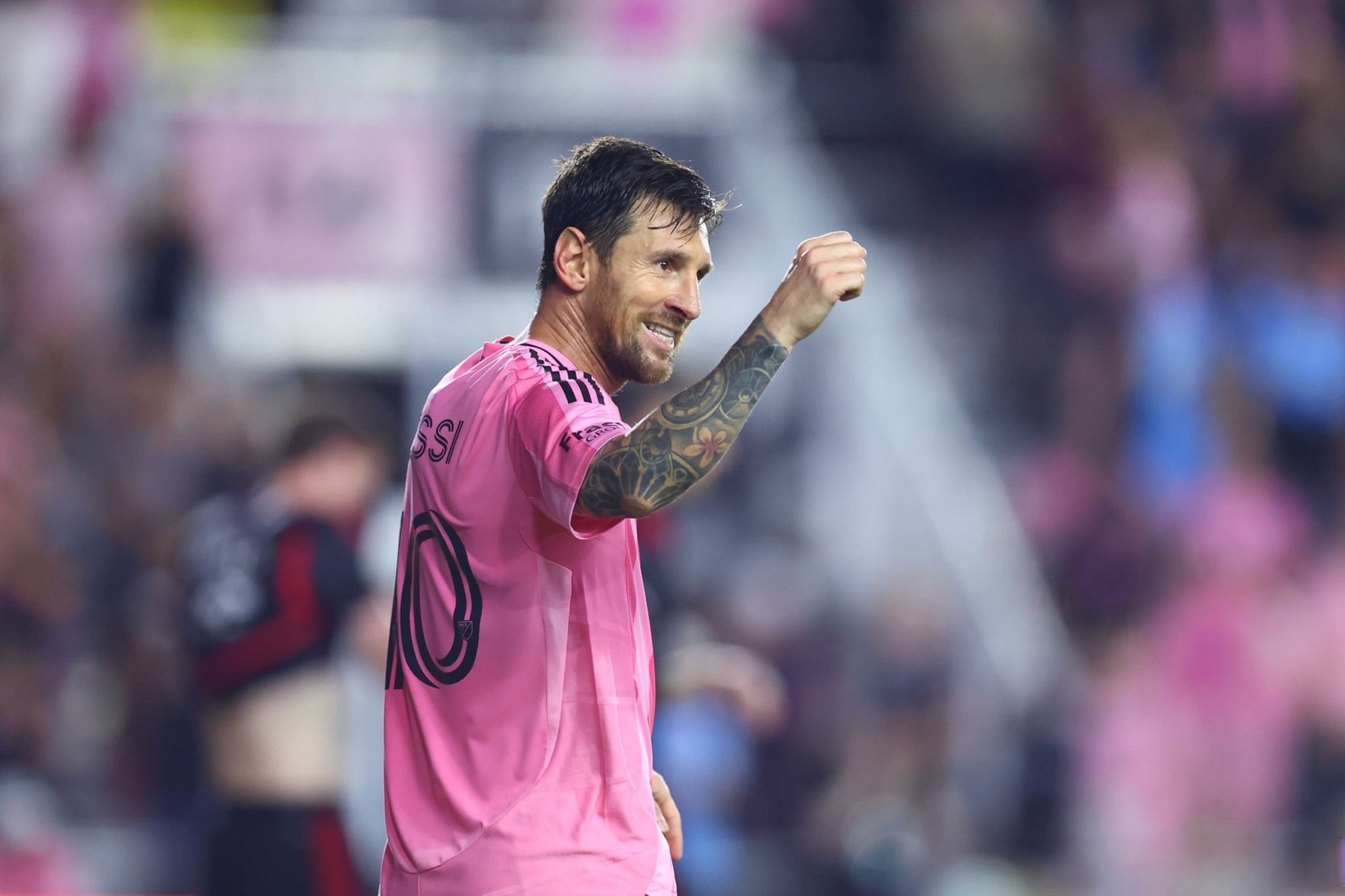 九游娱乐- 梅西归队训练 新闻 